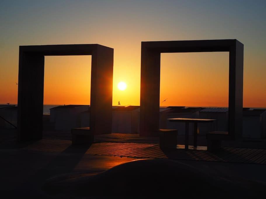 Le Clemenceau Appart-calais Nord-balcon-plage Apartment *